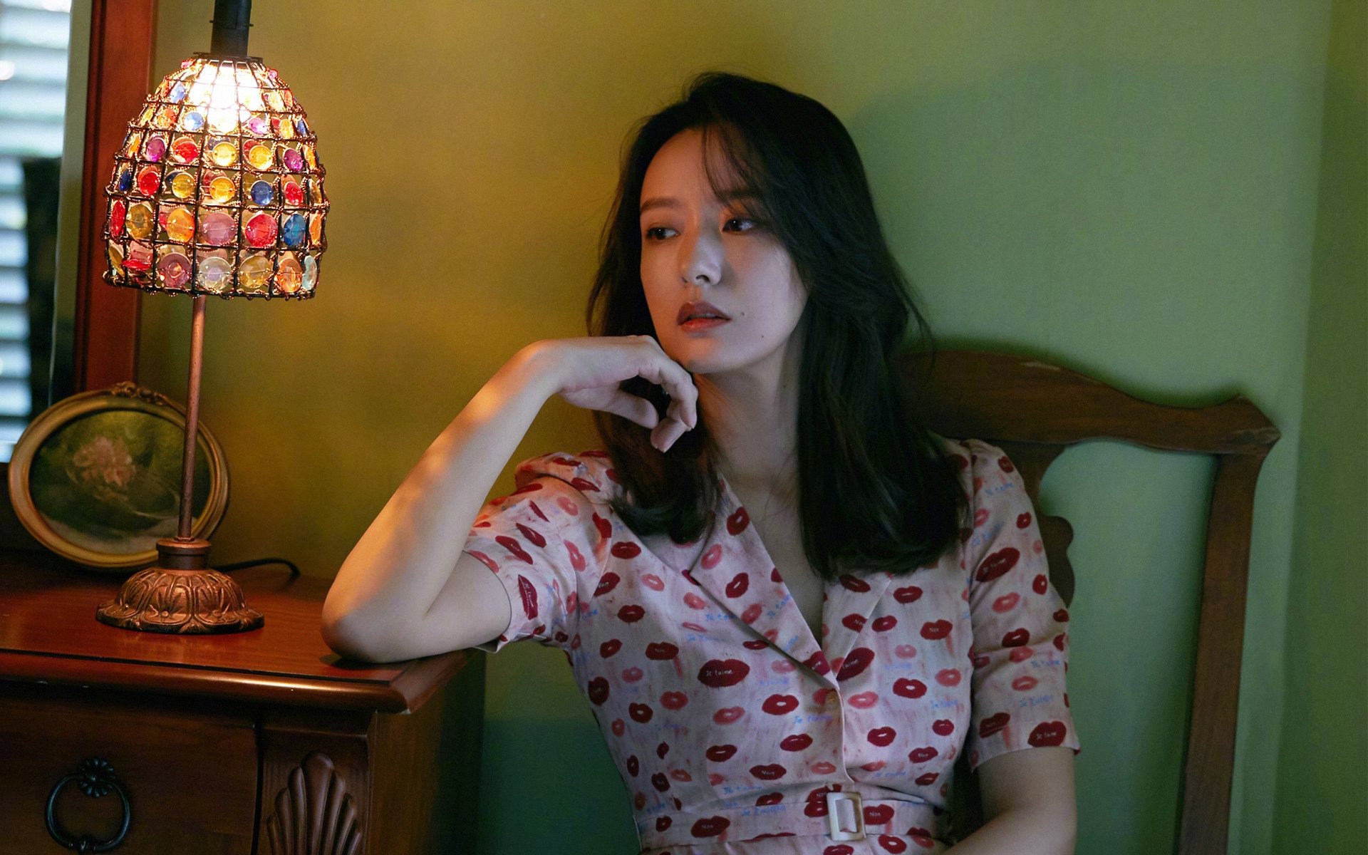 开云体育APP下载-“尼克斯球迷狂欢，主场迎来关键胜利”，尼克斯大牌球迷